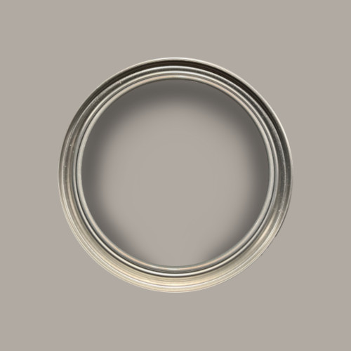 Abbraccio CC128 Carte Colori Calcare Kalkverf – Voor een Tijdloze, Warme en Aardse Uitstraling Ben je op zoek naar een kalkverf die jouw interieur een warme en omarmende sfeer geeft? Dan is Carte Colori Calcare Kalkverf Abbraccio CC128 precies wat je zoekt. Dankzij de aardse bruintint met een zachte nuance en de poederachtige, matte afwerking creëer je moeiteloos een intieme, sfeervolle en karaktervolle ambiance. Deze veelzijdige tint combineert prachtig met zowel moderne als klassieke woonstijlen en brengt een gevoel van geborgenheid in huis. Wat deze kalkverf extra bijzonder maakt, is de authentieke samenstelling van gebluste kalk en minerale pigmenten. Hierdoor ontstaat een subtiele structuur met natuurlijke schakeringen en nuances. De matte afwerking geeft jouw muren een pure, natuurlijke en luxueuze uitstraling. Waarom kiezen voor Carte Colori Calcare Kalkverf Abbraccio CC128? Wil je een verf die niet alleen warmte en elegantie toevoegt, maar ook duurzaamheid en authenticiteit uitstraalt? Dan is deze kalkverf een uitstekende keuze. Hieronder lees je waarom: ✔ Tijdloze aardse tint – Zorgt voor een warme, natuurlijke en elegante uitstraling. Abbraccio CC128 creëert direct een harmonieuze en geborgen ambiance. ✔ Gezond en milieuvriendelijk – Ademend en vochtregulerend, waardoor Abbraccio CC128 bijdraagt aan een gezond binnenklimaat. ✔ Veelzijdige toepassing – Geschikt voor uiteenlopende ruimtes zoals woonkamer, slaapkamer, eetkamer of hal, en toepasbaar in diverse interieurstijlen. ✔ Levendige structuur – De combinatie van kalk en minerale pigmenten zorgt voor een poederachtige textuur met subtiele schakeringen die diepte en karakter geven aan jouw muren. Hoe kies je de juiste kleur? Bestel een A5-kleurstaal! Twijfel je nog over de juiste tint? Bestel een handgeschilderde A5-kleurstaal van Abbraccio CC128. Zo kun je de kleur beoordelen bij verschillende lichtinvallen en weet je zeker dat deze warme tint perfect past bij jouw interieur. 🎨 Extra tip: Combineer Abbraccio CC128 met natuurlijke materialen zoals hout, wol en linnen, en voeg accenten in messing of koper toe voor een intiem en luxueus geheel. Creëer een Warme en Tijdloze Sfeer met Abbraccio CC128 Droom je van een interieur dat warmte, geborgenheid en elegantie uitstraalt? Dan is Calcare Kalkverf Abbraccio CC128 de perfecte keuze. Deze verf behoudt jarenlang zijn authentieke, matte uitstraling en geeft jouw muren een rijke en karaktervolle look. Professionele Schilderservice voor Calcare Kalkverf Wil je verzekerd zijn van een prachtig eindresultaat? Laat jouw muren dan professioneel afwerken door Jett Authentieke Interieurs. Wij brengen Calcare Kalkverf Abbraccio CC128 vakkundig aan, zodat je langdurig kunt genieten van een stijlvol en duurzaam interieur. 💬 Wil je meer weten of onze volledige kleurenwaaier bekijken? Neem dan gerust contact met ons op of bezoek onze winkel. Zo vind je eenvoudig de perfecte tint voor jouw interieur! 📂 Bekijk onder het tabblad Downloads de uitgebreide productinformatie over de kalkverf van Carte Colori.